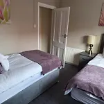 Fieldside House Beautiful Sleeps 6 House With Decked Garden Сasa de vacaciones