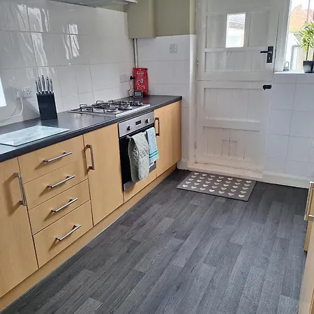 Fieldside House Beautiful Sleeps 6 House With Decked Garden בית נופש סקארבורו