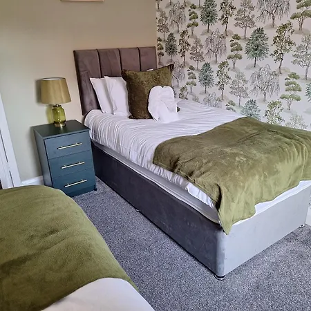 בית נופש Fieldside House Beautiful Sleeps 6 House With Decked Garden