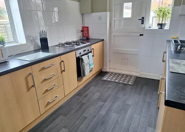 בית נופש Fieldside House Beautiful Sleeps 6 House With Decked Garden *