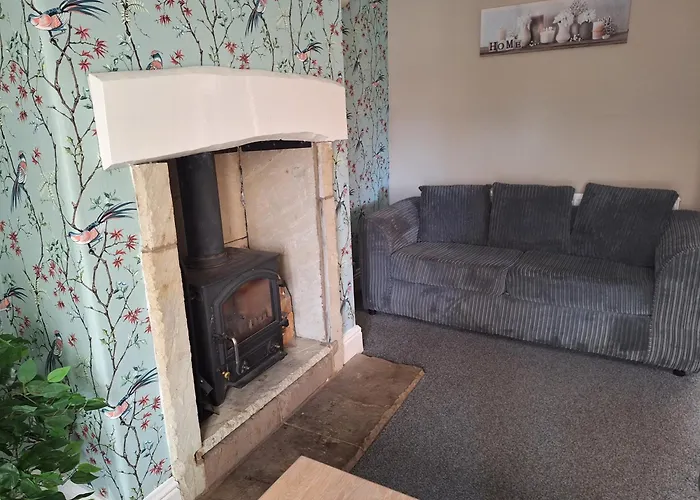 בית נופש Fieldside House Beautiful Sleeps 6 House With Decked Garden *