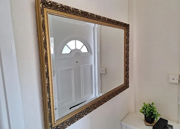 בית נופש Fieldside House Beautiful Sleeps 6 House With Decked Garden