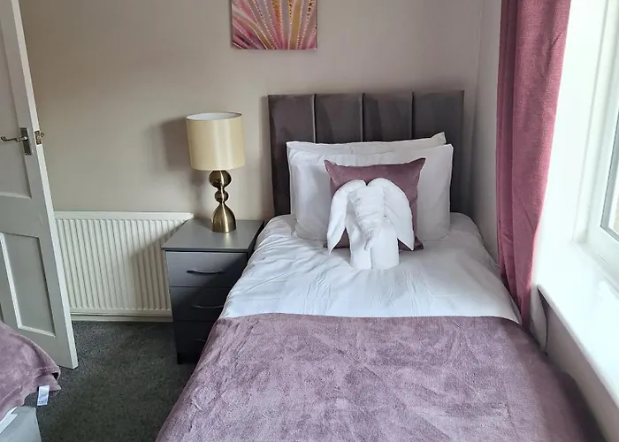 Fieldside House Beautiful Sleeps 6 House With Decked Garden * סקארבורו