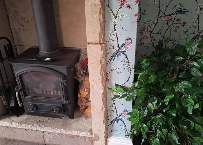 בית נופש Fieldside House Beautiful Sleeps 6 House With Decked Garden