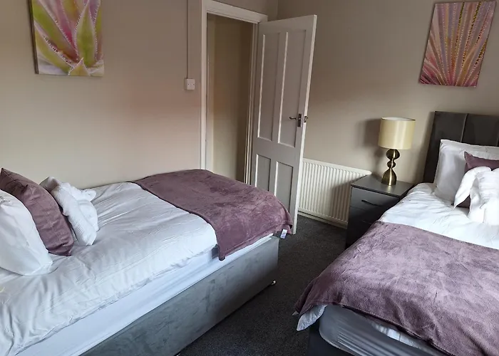 Fieldside House Beautiful Sleeps 6 House With Decked Garden Дом отдыха